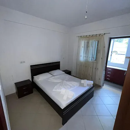White Guest house Sarande