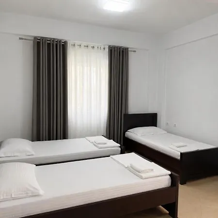White 3* Sarandë