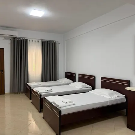 White 3* Sarandë